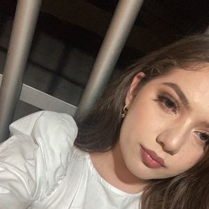 Meet your Posher, Jasmin